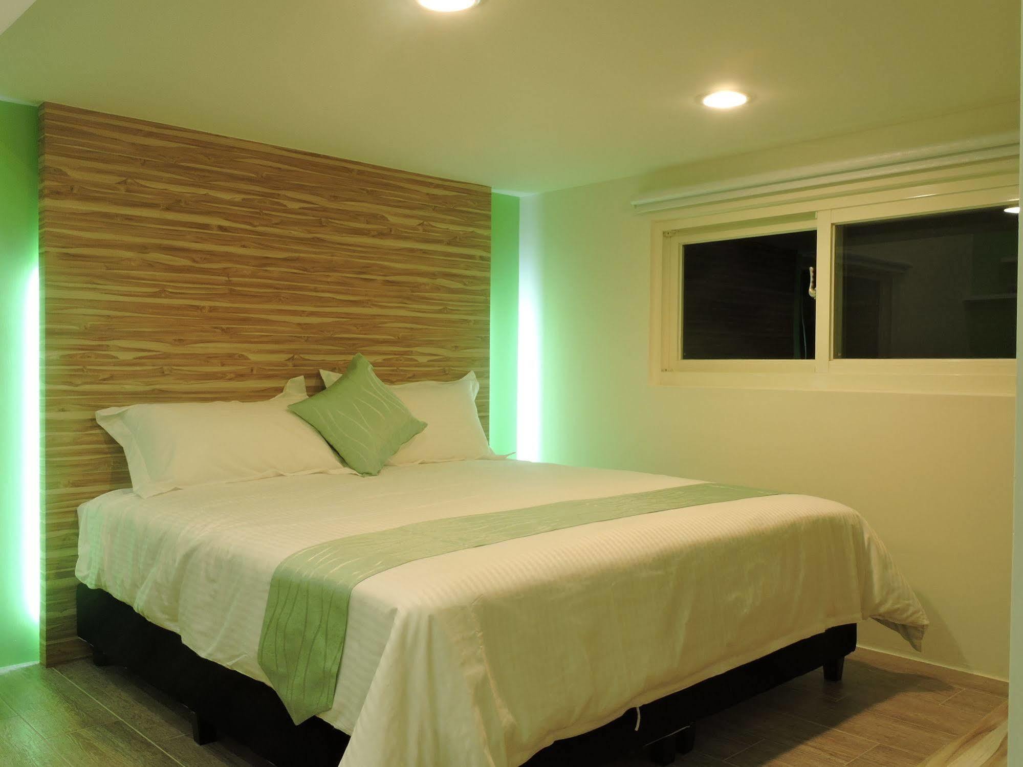 Tiffany Homestay Cape Eluanbi Exteriör bild